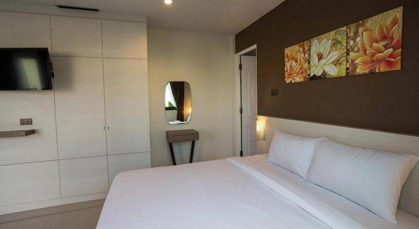 Bua Tara Resort Nong Prue Bagian luar foto
