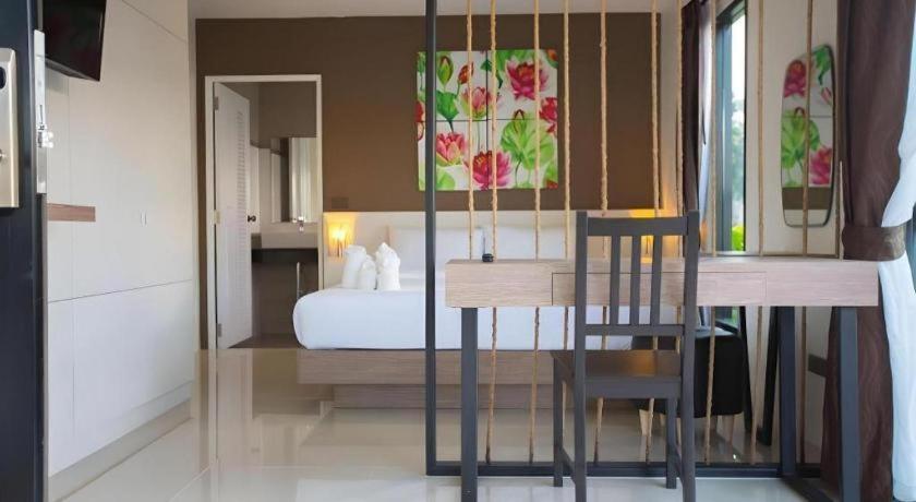 Bua Tara Resort Nong Prue Bagian luar foto