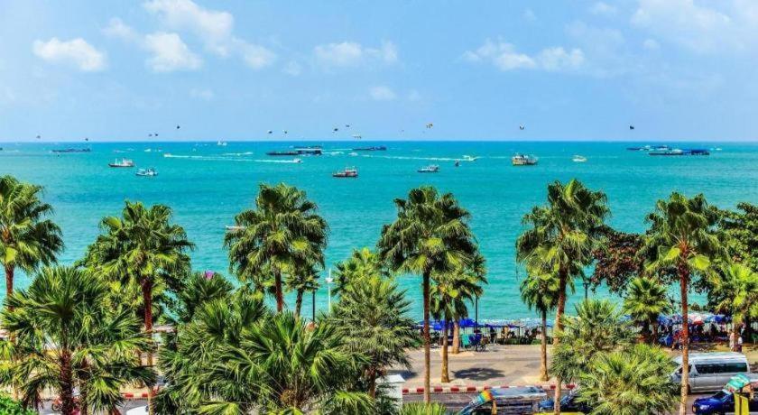 Bua Tara Resort Nong Prue Bagian luar foto