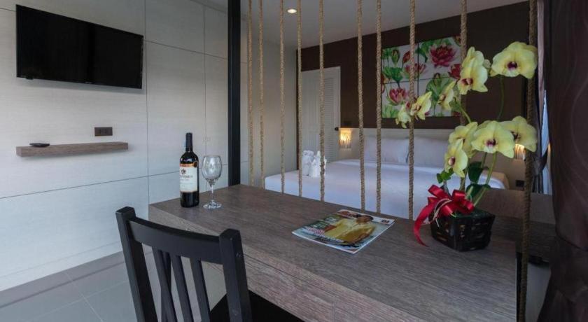 Bua Tara Resort Nong Prue Bagian luar foto